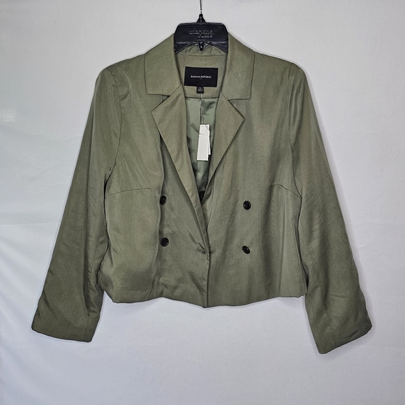 2/$50 🌵 | NWT | Banana Republic | Green Cropped Blazer - Picture 5 of 10
